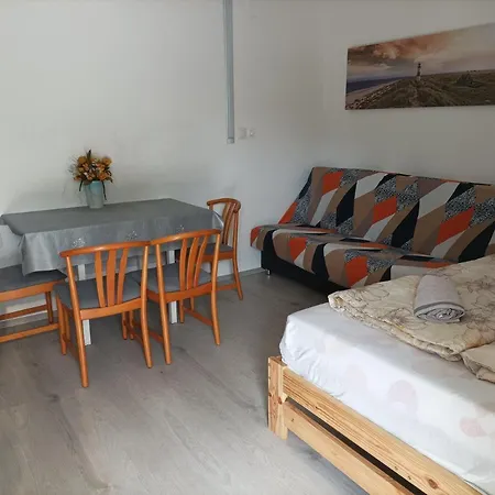 Csilla Apartment Balogunyom