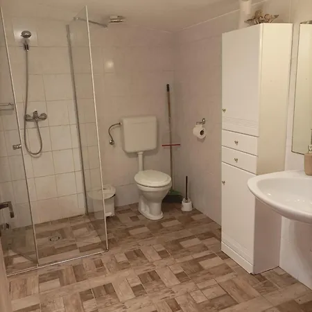 Apartment Csilla *