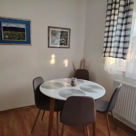 Csilla Apartment *
